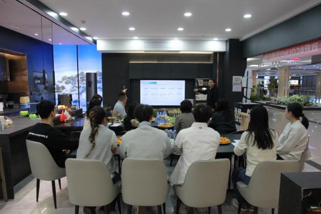 43cd3ea220267273de958b6316d2dc8